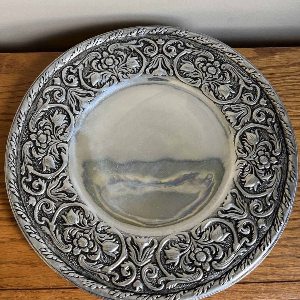 Pewter Platter Wilton Armetale William & Mary 13" Round Tray / Platter / Plate - Picture 5 of 7